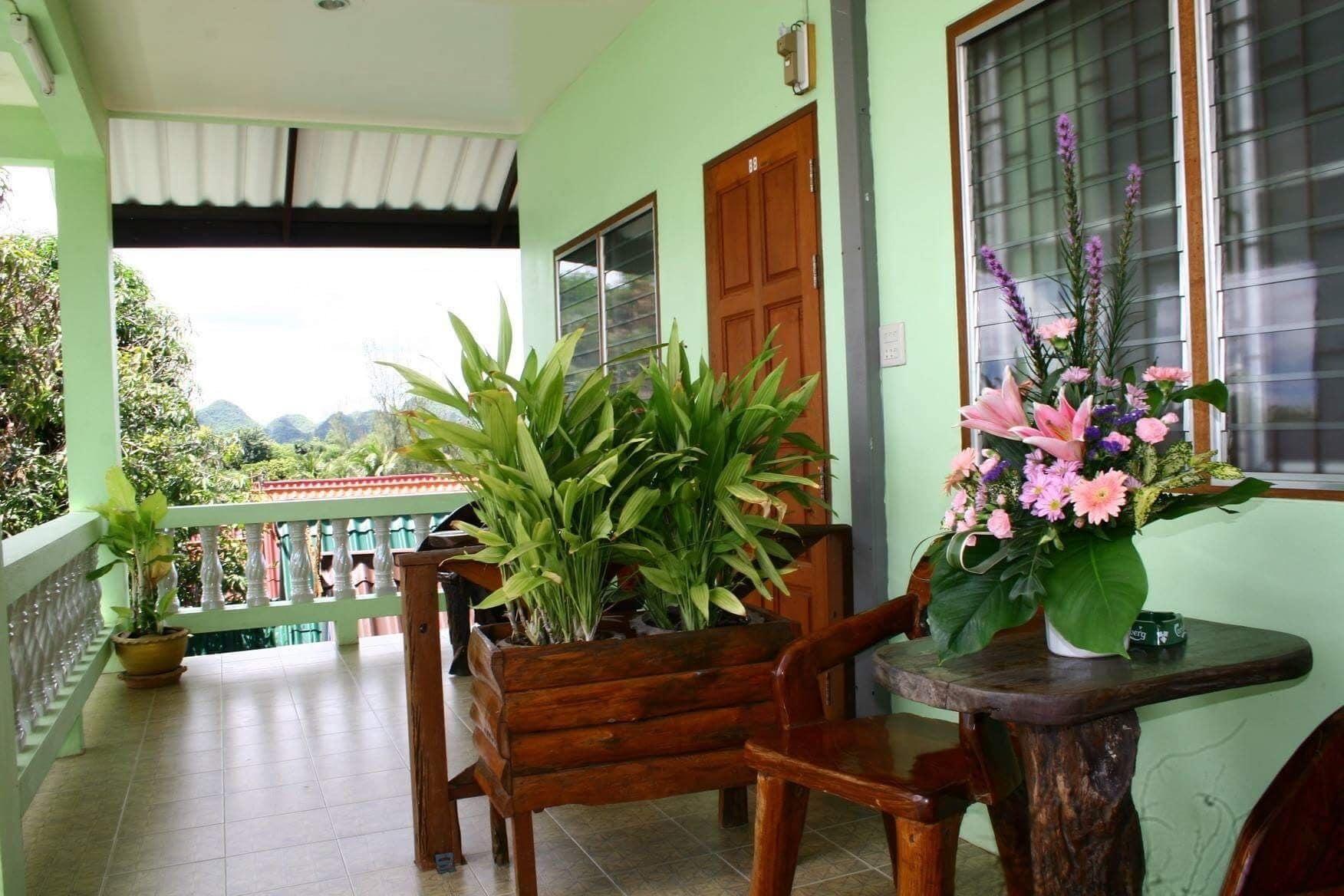 Pongphen Guesthouse - Sha Plus Certified Kanchanaburi Exterior foto