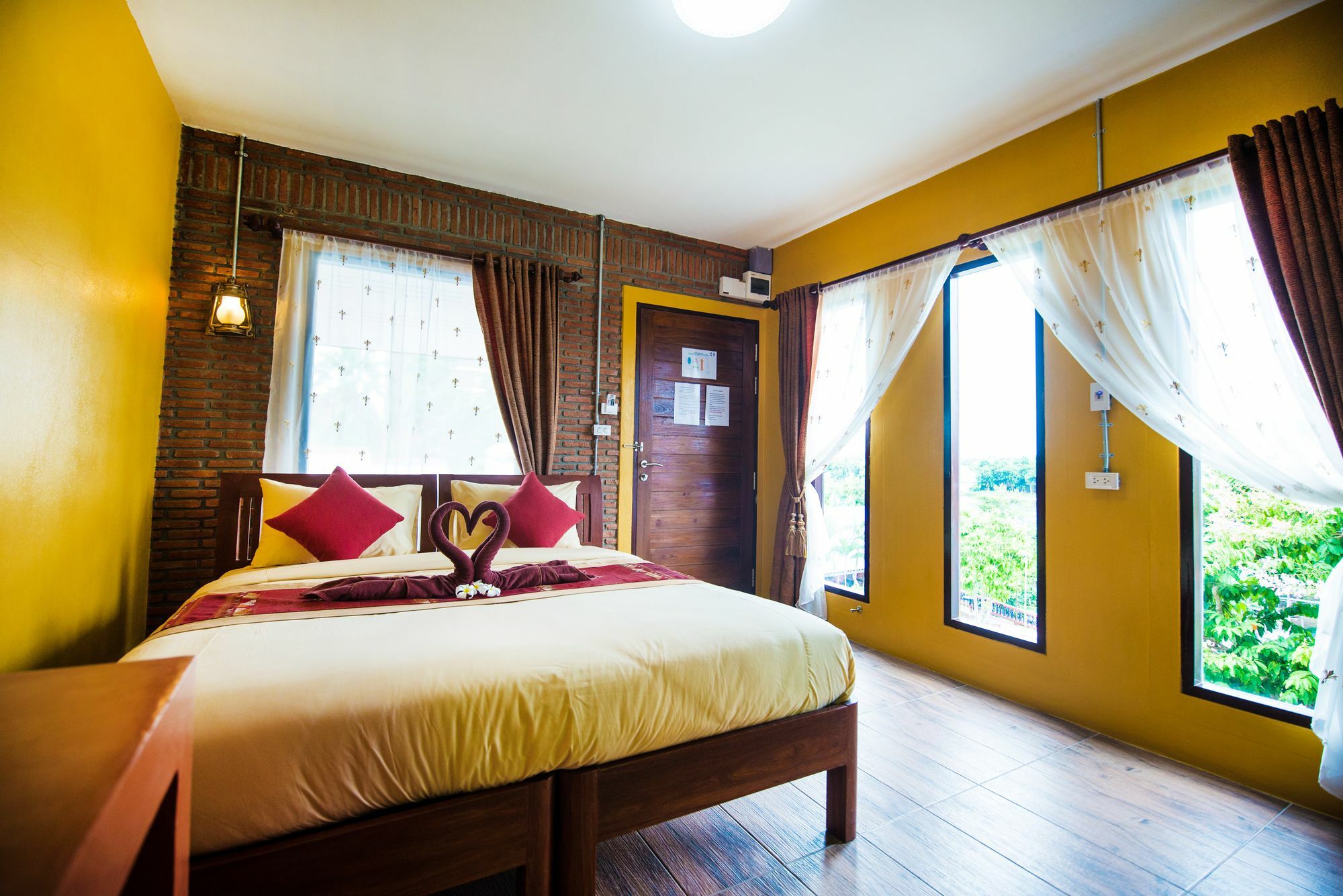 Pongphen Guesthouse - Sha Plus Certified Kanchanaburi Exterior foto